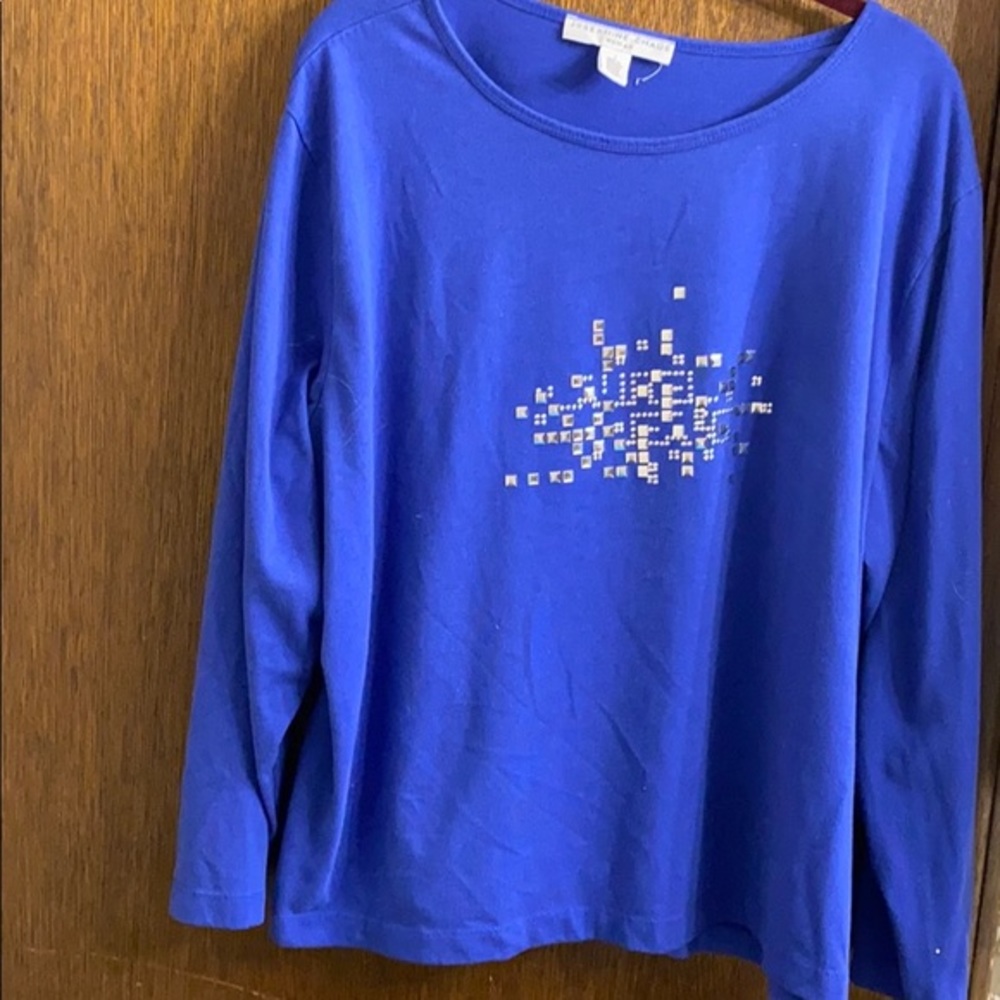 Geo print in silver long sleeve t shirt  EUC